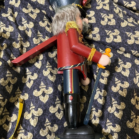 Zim’s Nutcracker collectible !!!FIRM - Picture 7 of 7